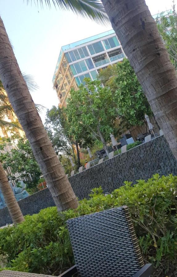 Unixx Condo Pattaya Near Walking Street Exterior photo